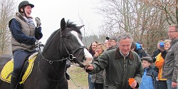 Wegfhren von Pferd und Reiter